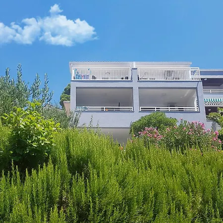 Skalinada With Sea View Apartment Brela