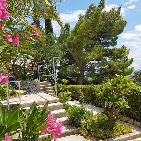 Skalinada With Sea View *