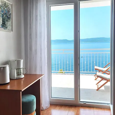 Apartmán Skalinada With Sea View *