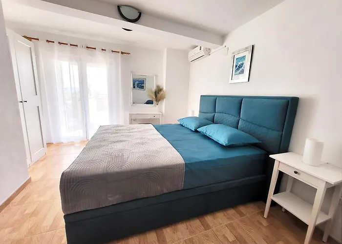 Skalinada With Sea View Apartamento